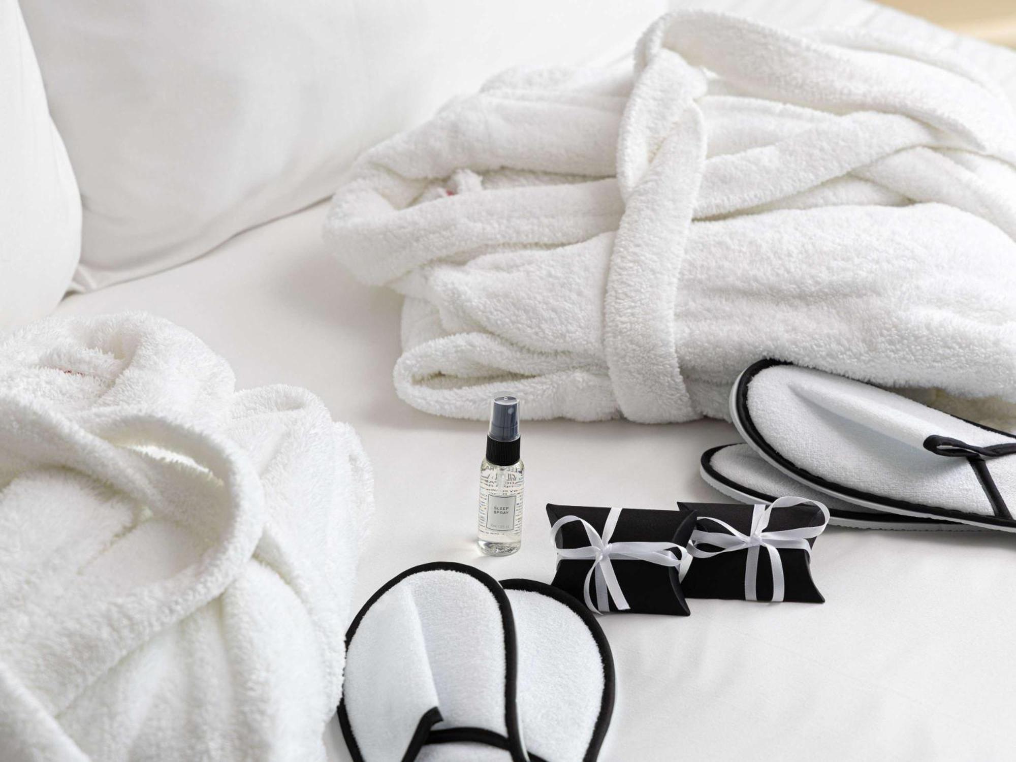 Mercure London Earls Court Екстер'єр фото