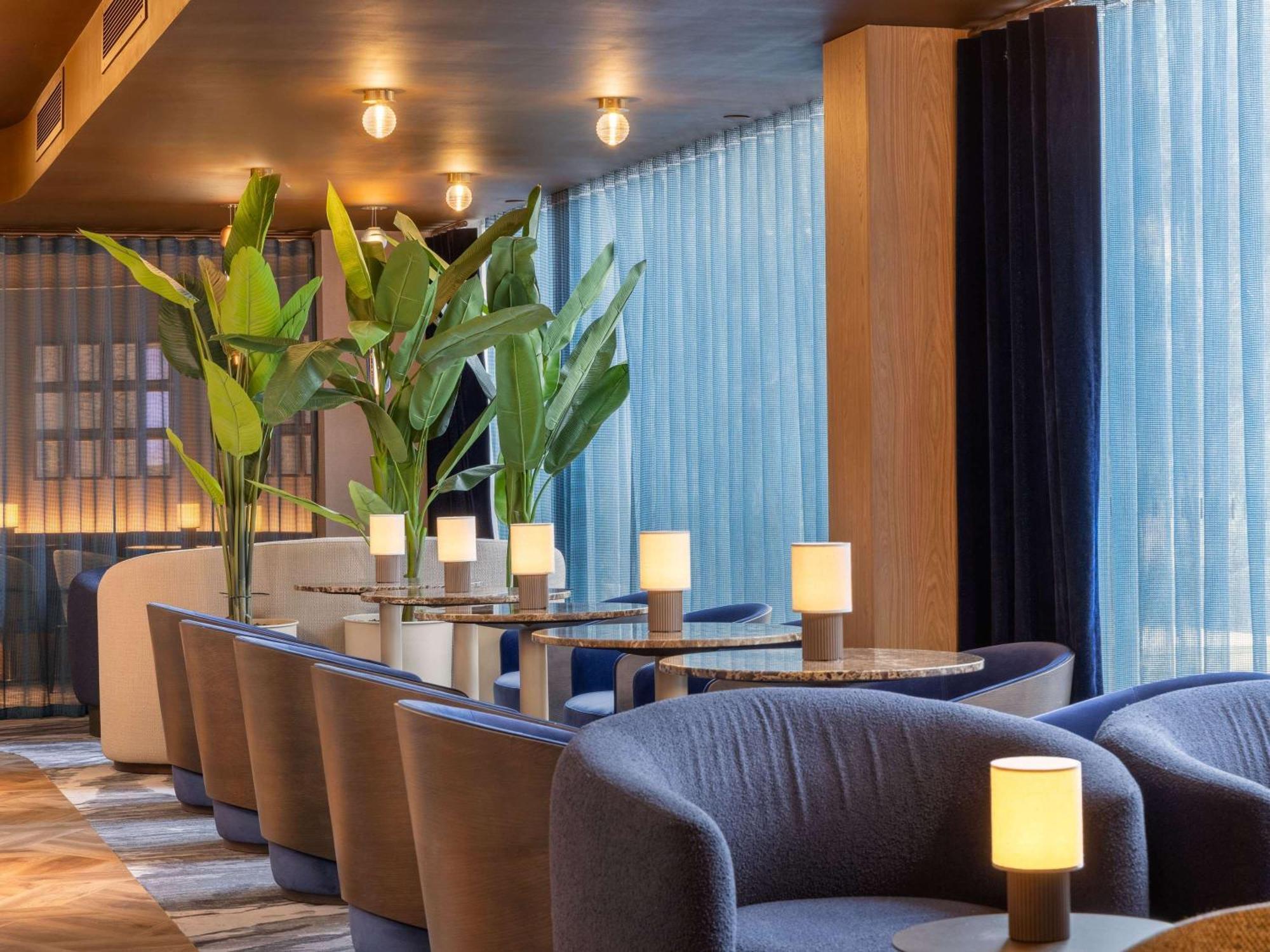 Mercure London Earls Court Екстер'єр фото