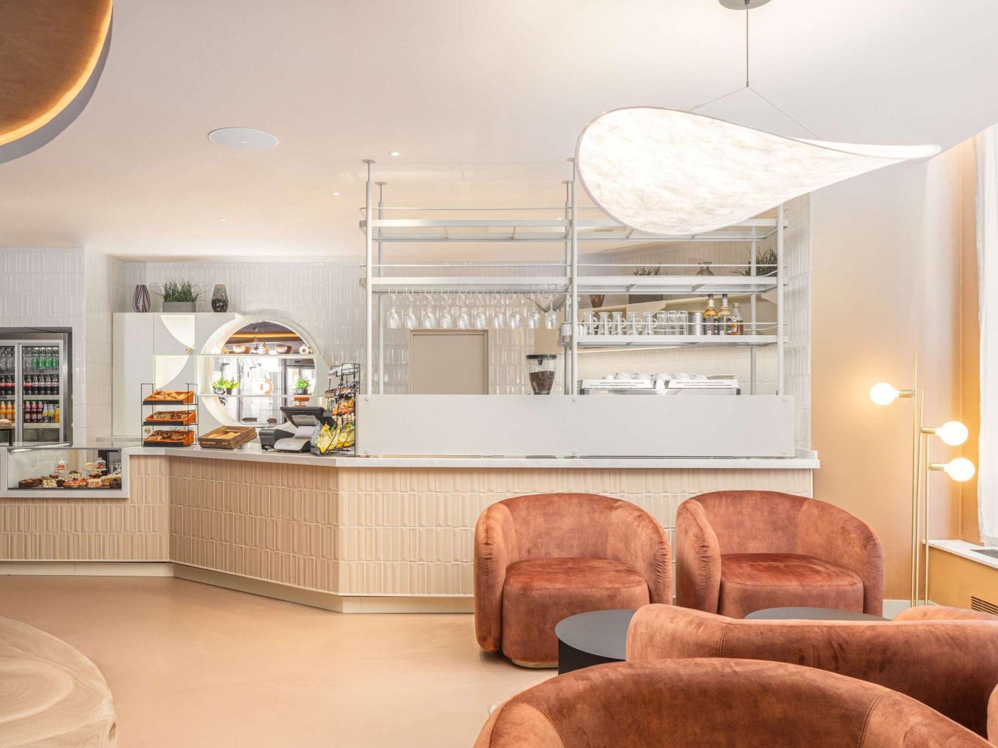 Mercure London Earls Court Екстер'єр фото
